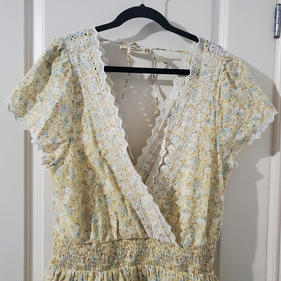 American Eagle Yellow Floral "Garden Party" Tiered Wrap Dress - Picture 5 of 8